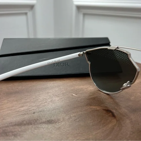 DIOR DiorSoReal Sunglasses - Picture 9 of 10